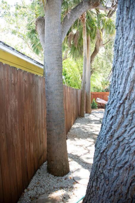 Two Bedroom Ranch With Private Deck Close To Beach Lake Worth Beach Buitenkant foto