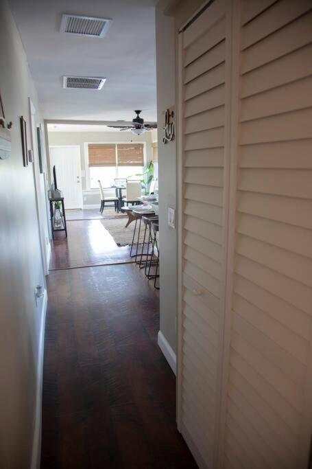 Two Bedroom Ranch With Private Deck Close To Beach Lake Worth Beach Buitenkant foto